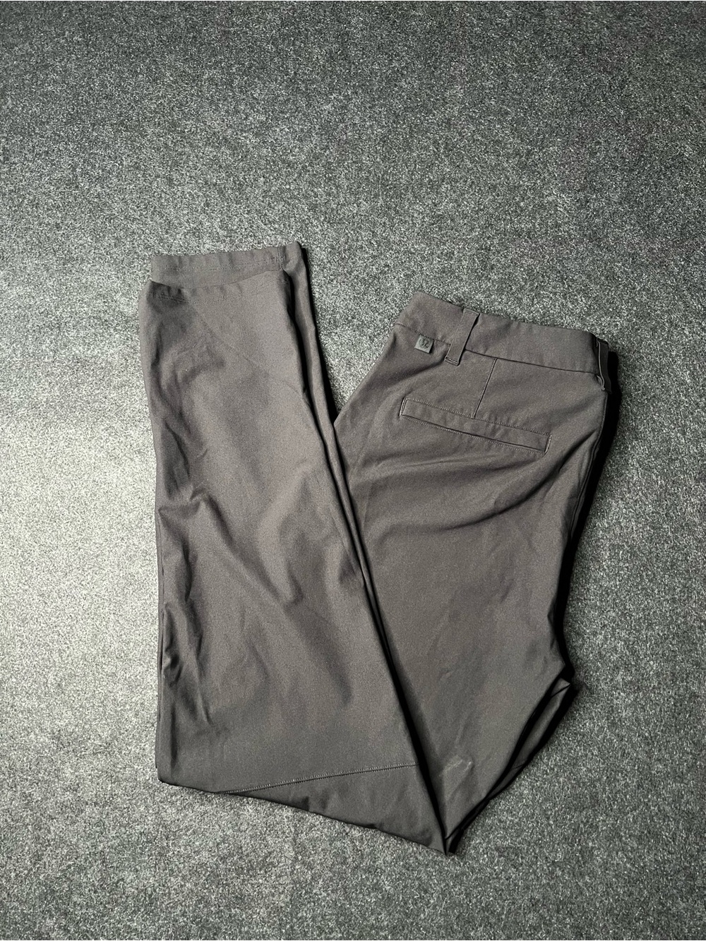 Lululemon Commission Classic Fit Black Warpstreme Men’s 32x40 Performance Pants